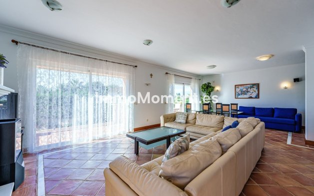 Bestaande woning - Villa - Estepona  - Benamara