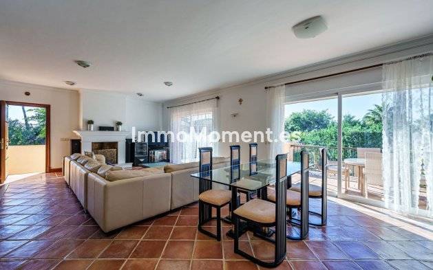 Bestaande woning - Villa - Estepona  - Benamara