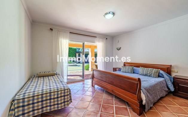 Bestaande woning - Villa - Estepona  - Benamara