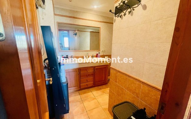 Bestaande woning - Villa - Estepona  - Cancelada