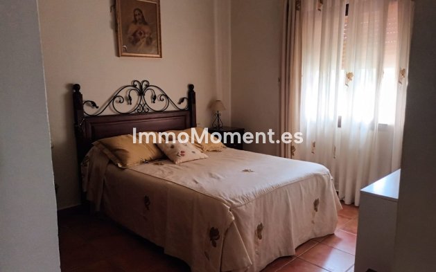 Bestaande woning - Villa - Estepona  - Cancelada