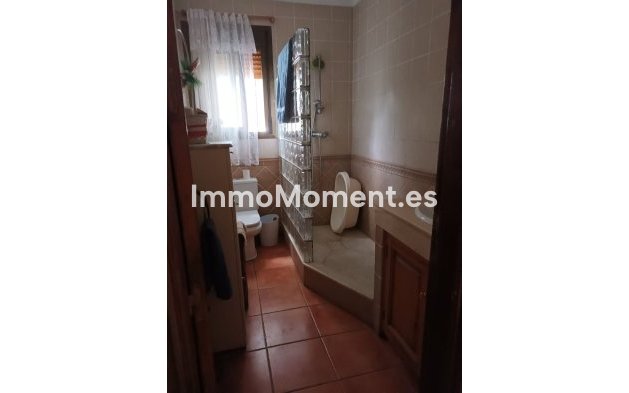 Bestaande woning - Villa - Estepona  - Cancelada
