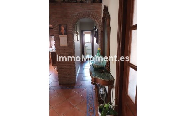 Bestaande woning - Villa - Estepona  - Cancelada