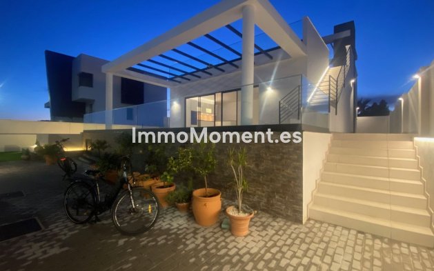 Resale - Villa - Mijas - Mijas Centro