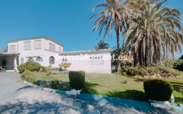 Wiederverkauf - Villa - Marbella - Marbella Centro