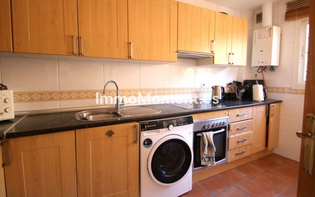 Resale - Villa - Fuengirola - Los Pacos