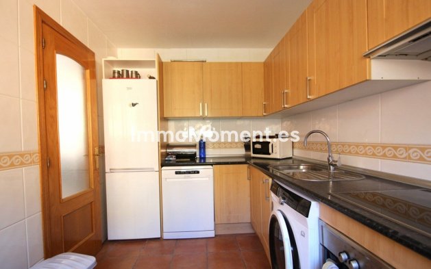Resale - Villa - Fuengirola - Los Pacos