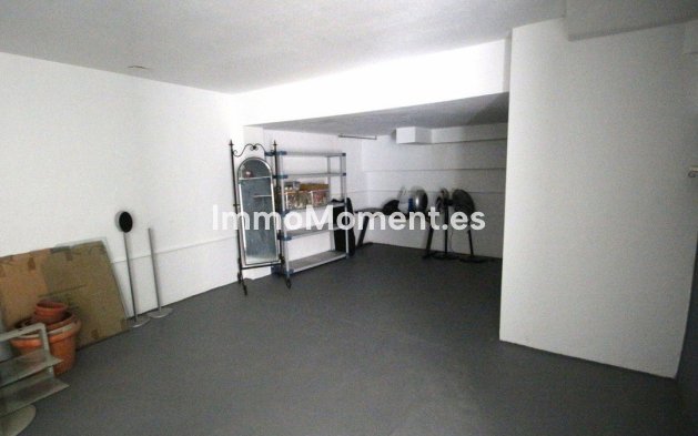 Resale - Villa - Fuengirola - Los Pacos