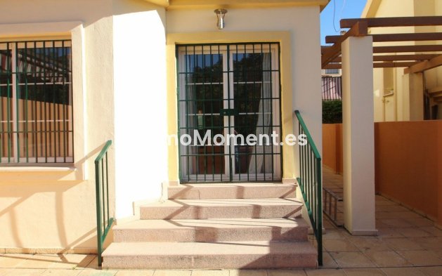 Resale - Villa - Fuengirola - Los Pacos