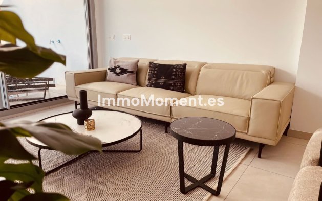 Resale - Apartment - Marbella - Elviria