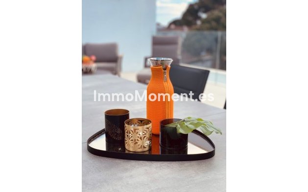 Resale - Apartment - Marbella - Elviria