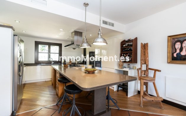 Resale - Townhouse - Benahavís - Benahavís Centro