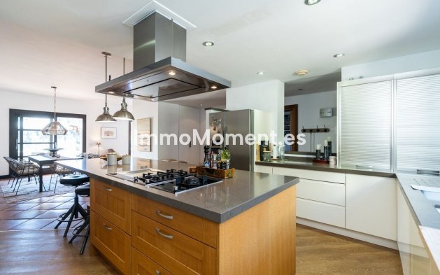 Resale - Townhouse - Benahavís - Benahavís Centro