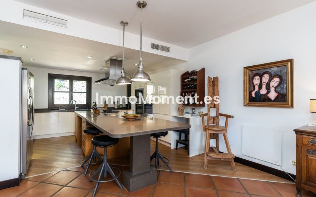 Resale - Townhouse - Benahavís - Benahavís Centro