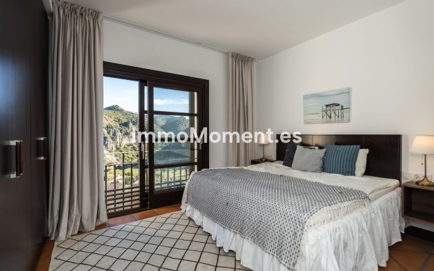 Resale - Townhouse - Benahavís - Benahavís Centro