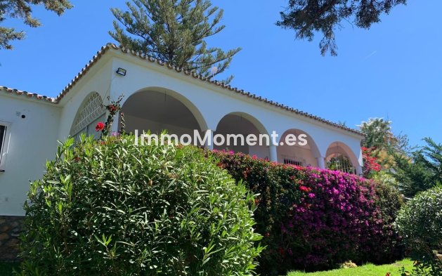 Resale - Villa - Marbella - Marbesa