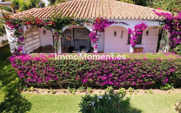 Resale - Villa - Marbella - Marbesa