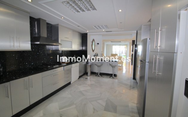 Wiederverkauf - Wohnung - Marbella - Puerto Banús