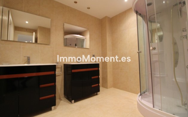 Wiederverkauf - Wohnung - Marbella - Puerto Banús