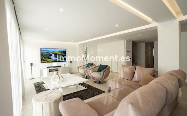 Revente - Villa - Marbella - Nueva Andalucía