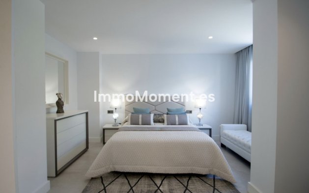 Revente - Villa - Marbella - Nueva Andalucía