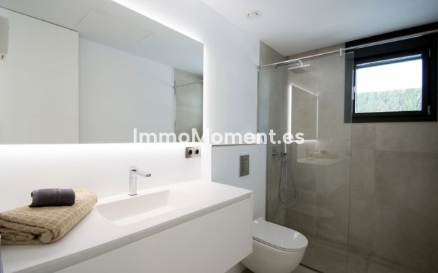 Revente - Villa - Marbella - Nueva Andalucía
