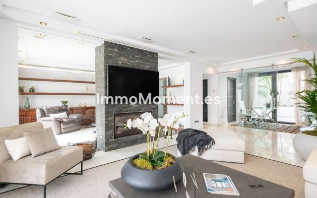 Wiederverkauf - Villa - Marbella - Nueva Andalucía