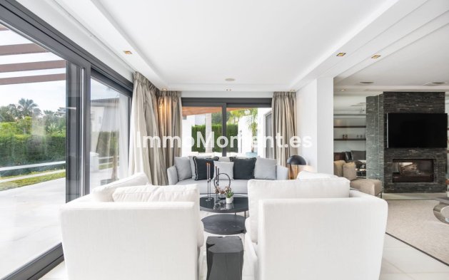 Wiederverkauf - Villa - Marbella - Nueva Andalucía