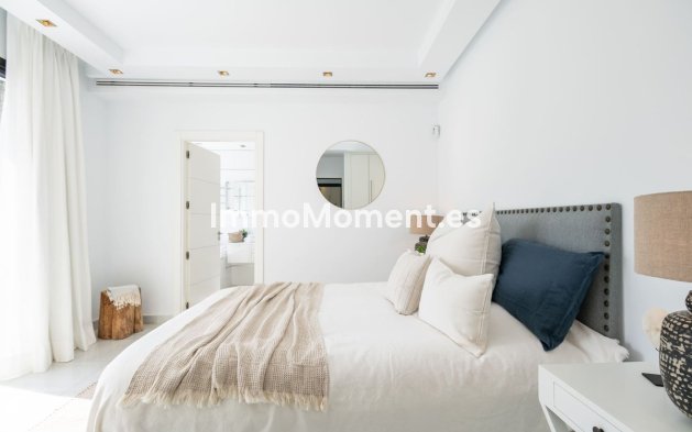 Wiederverkauf - Villa - Marbella - Nueva Andalucía