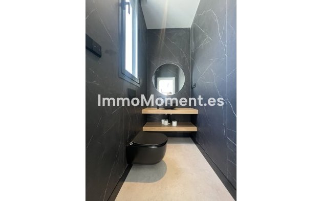 Wiederverkauf - Villa - Estepona  - New Golden Mile