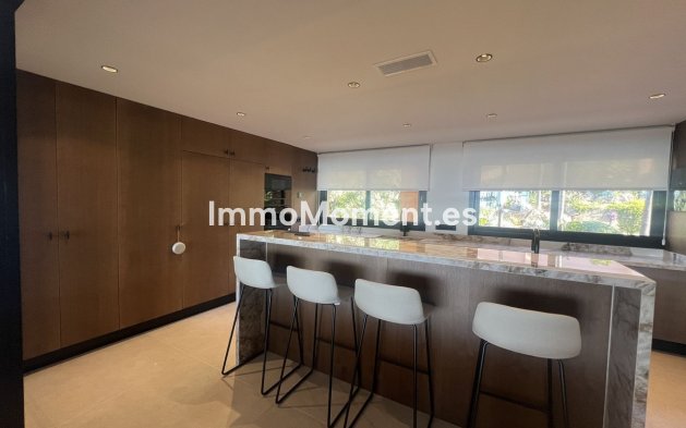 Wiederverkauf - Wohnung - Marbella - Nueva Andalucía