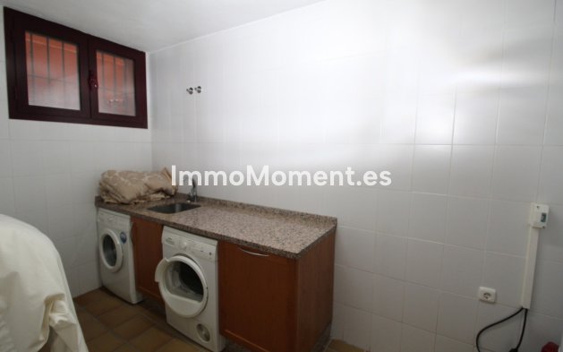 Wiederverkauf - Villa - Marbella - The Golden Mile