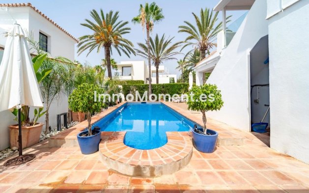 Wiederverkauf - Villa - Marbella - Marbesa