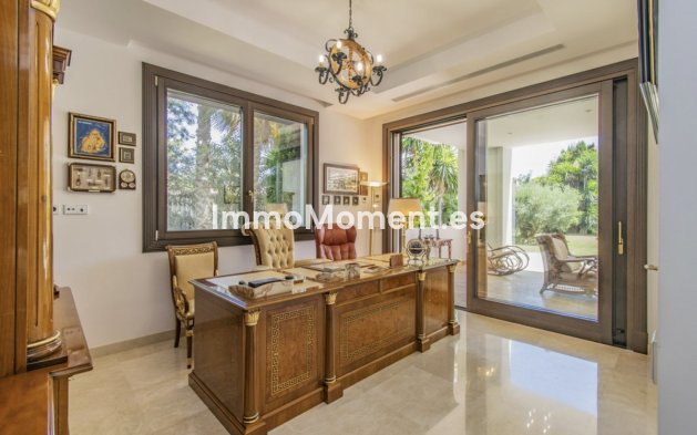 Wiederverkauf - Villa - Marbella - Guadalmina Baja