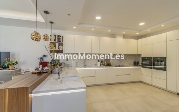 Wiederverkauf - Villa - Marbella - Guadalmina Baja