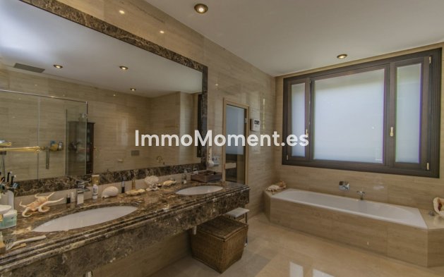 Wiederverkauf - Villa - Marbella - Guadalmina Baja