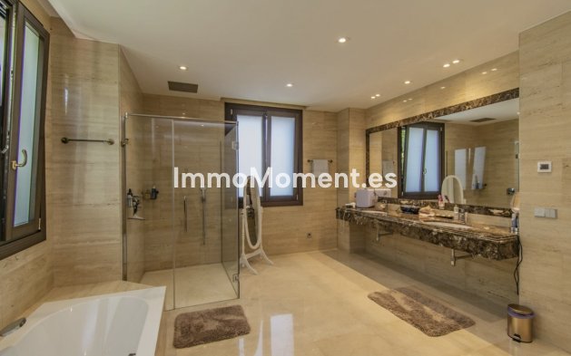 Wiederverkauf - Villa - Marbella - Guadalmina Baja