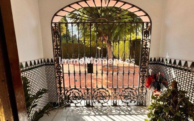 Revente - Villa - Intérieur                       - Churriana