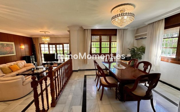 Revente - Villa - Intérieur                       - Churriana