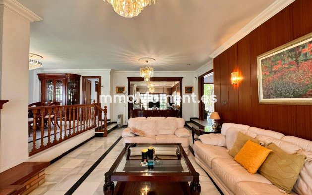 Revente - Villa - Intérieur                       - Churriana