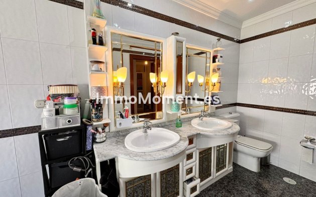 Revente - Villa - Intérieur                       - Churriana