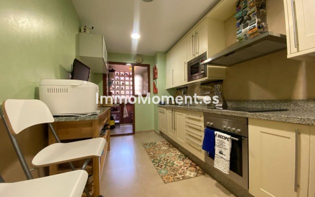 Resale - Apartment - Benahavís - Benahavís Centro
