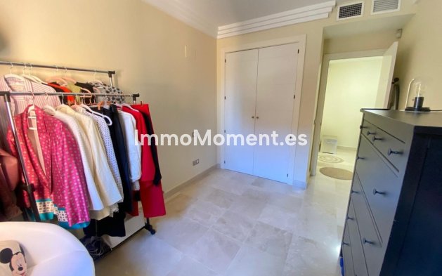 Resale - Apartment - Benahavís - Benahavís Centro