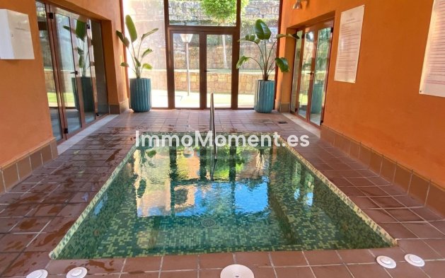 Resale - Apartment - Benahavís - Benahavís Centro