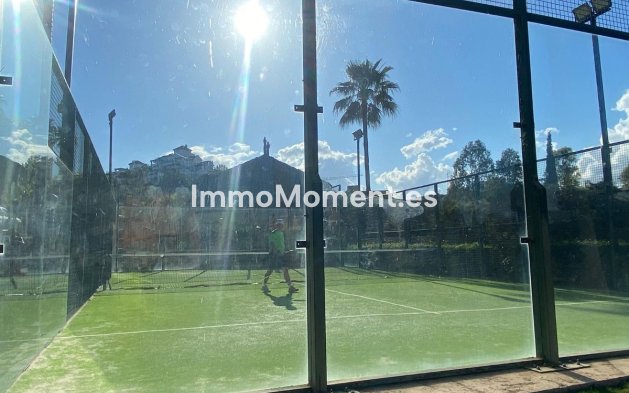 Resale - Apartment - Benahavís - Benahavís Centro