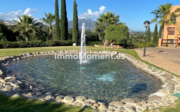 Resale - Apartment - Benahavís - Benahavís Centro