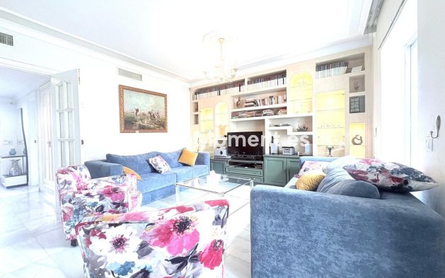 Wiederverkauf - Villa - Estepona  - Cancelada