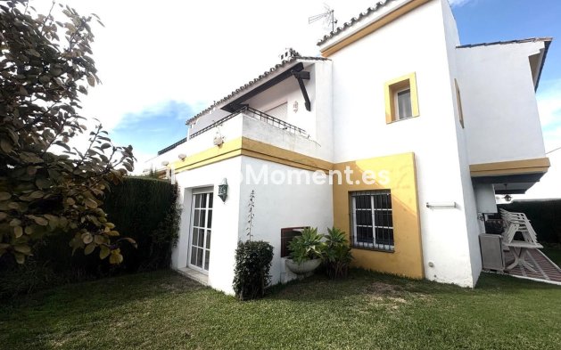 Wiederverkauf - Villa - Estepona  - Cancelada