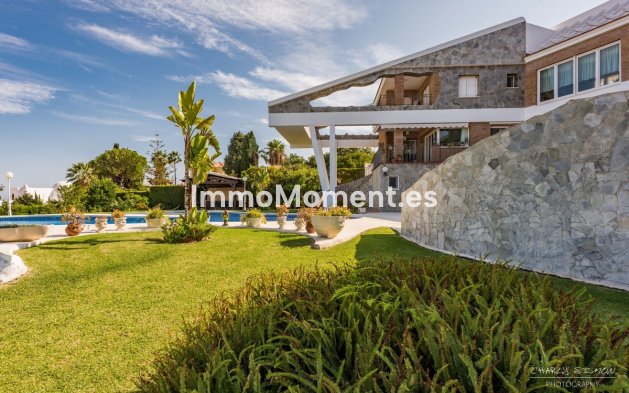 Revente - Villa - Intérieur                       - Churriana