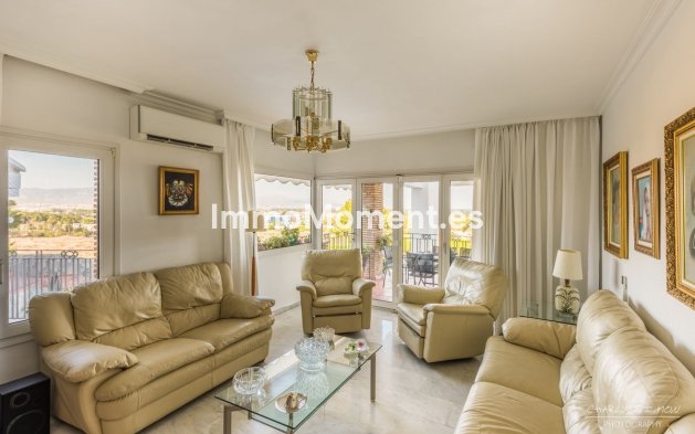 Revente - Villa - Intérieur                       - Churriana